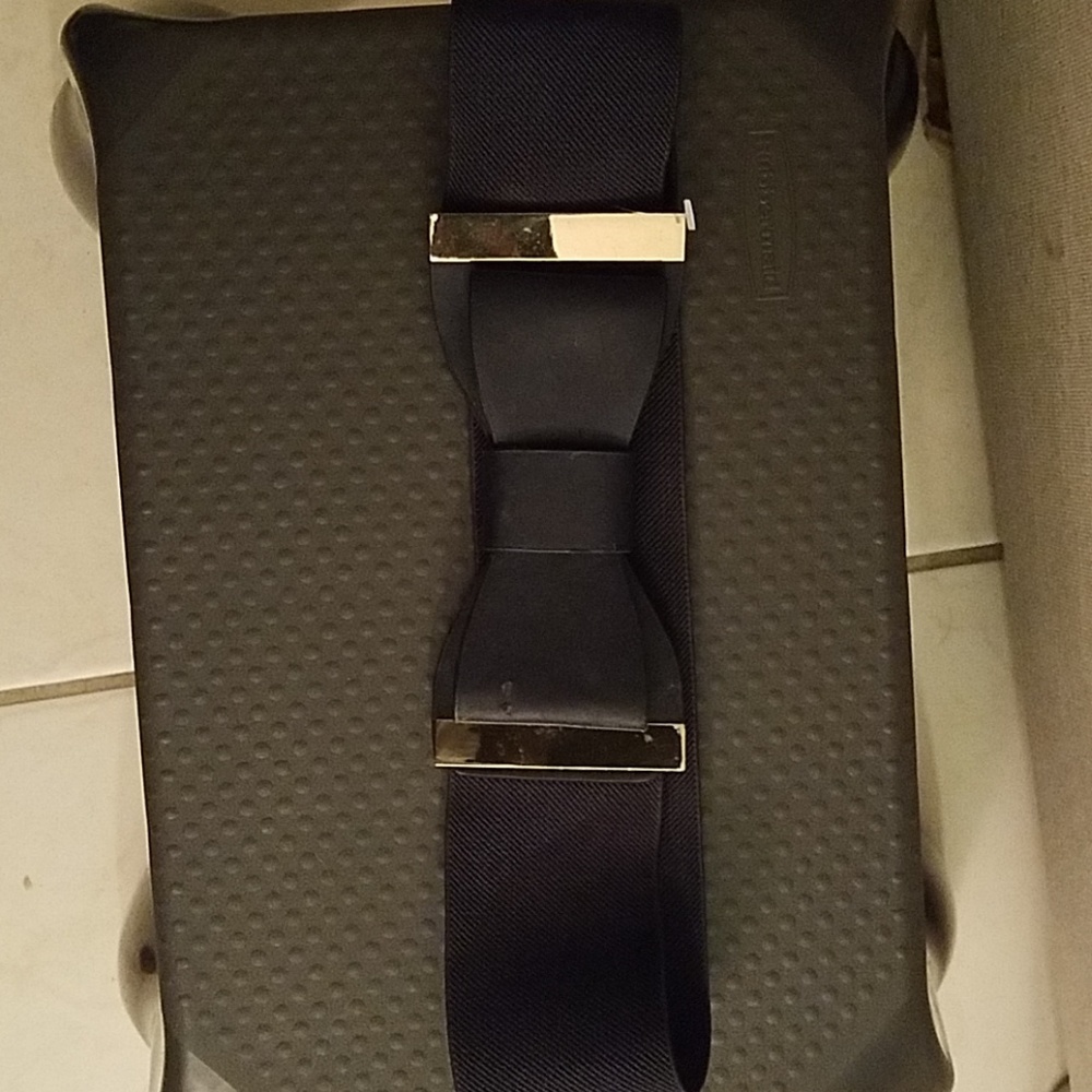 Navy belt